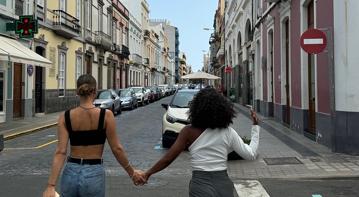 Cristie y Fela en una de las calles con más solera de Las Palmas de Gran Canaria