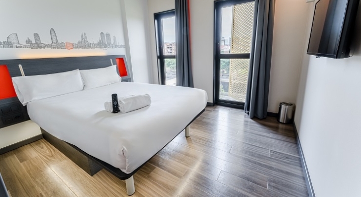 Habitación de easyHotel en Barcelona