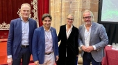 Frank Oostdam, exdirector de ANVR; Ignacio Valle Muñoz, consejero de Turismo de Turespaña en los Países Bajos; Lara Martínez, consejera de Turismo de Asturias; y Arjan Kers, presidente de ANVR