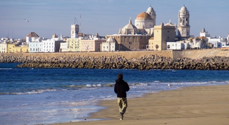 Andalucía interrumpe décadas de crecimiento: cae un 5% el número de turistas