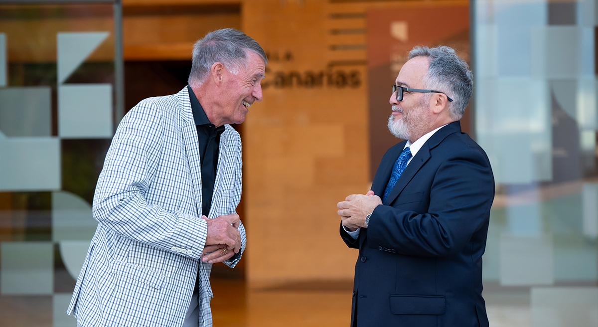 Tomas Smulder con Ignacio Moll momentos antes de la gala