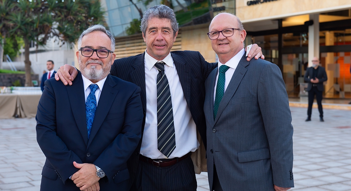 Ignacio Moll, Claudio Alonso y Juan González