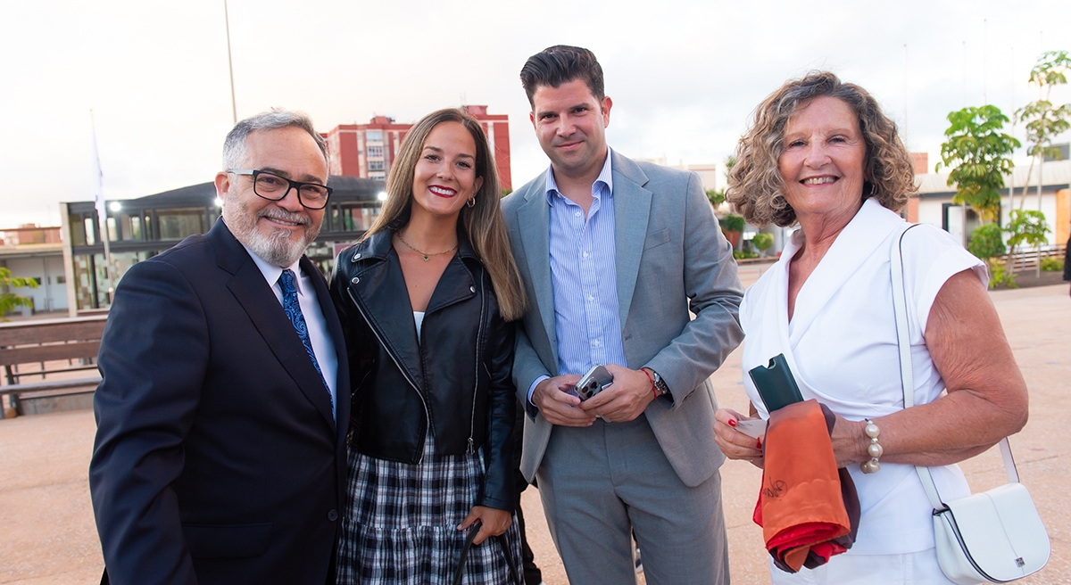 Ignacio Moll, Mercedes González, Alfonso Larrán y Tere González