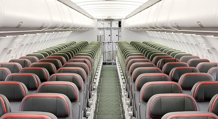 Interior de avión de Tap Air Portugal