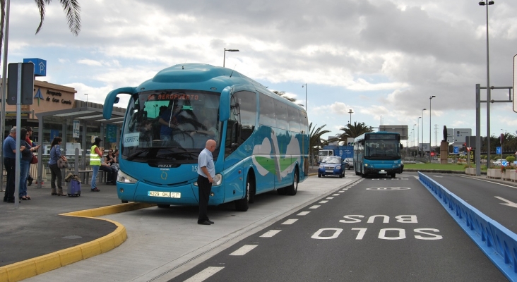 Servicio de autobuses en el Aeropuerto de Gran Canaria. Foto: Aena