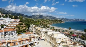 Playa de Burriana, en la Costa del Sol