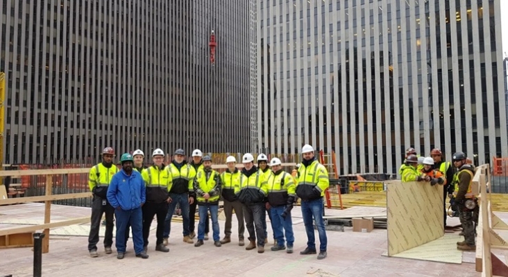 Equipo de la obra del Hotel Riu Plaza de Nueva York, con el ingeniero Jaime Palmer al frente