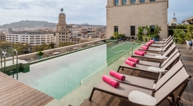 Rooftop del 45 Times Barcelona Hotel 