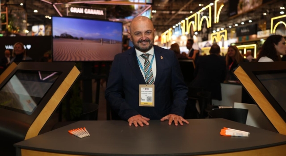 Carlos Álamo en estand de Gran Canaria