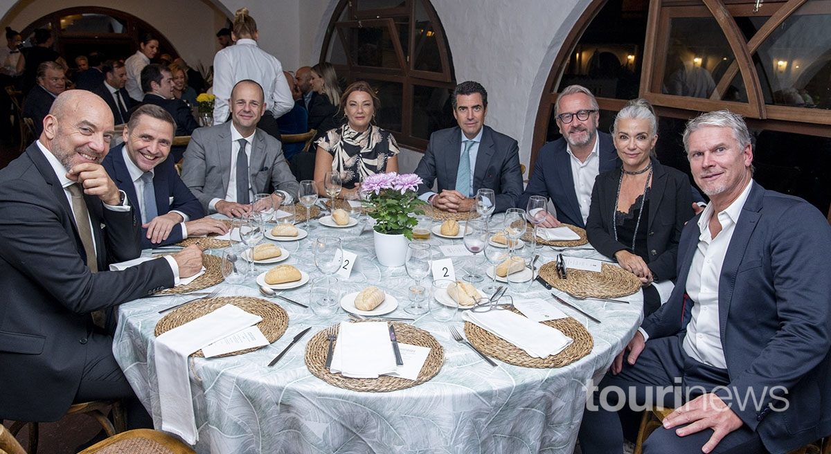 Ingo Burmester, Thomas Bösl, Óscar Palacios, Lourdes Pérez, Pablo Llinares, Arjan Kers, Maru Araña y Rolf-Dieter Maltzahn