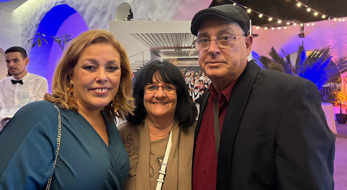 Astrid Pérez, Esther Lidia Vázquez y Mario Luis López Isla