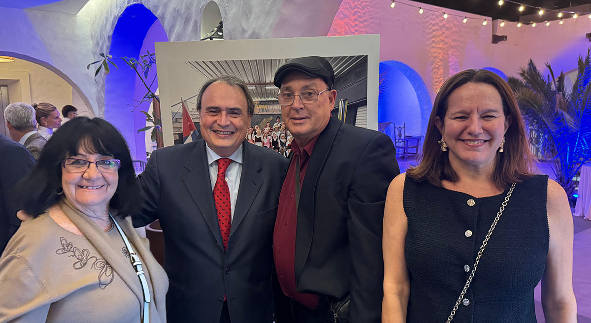 Esther Lidia Vázquez, Miguel Ramos, Mario Luis López y Noemí Medina