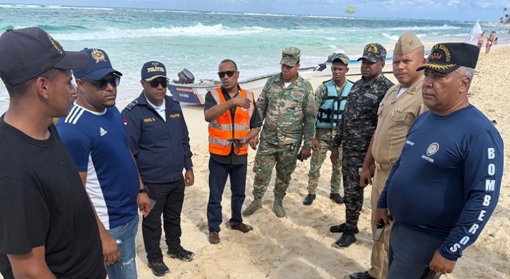 Equipos de Defensa Civil Dominicana y de la Policía Turística participaron en las labores de búsqueda