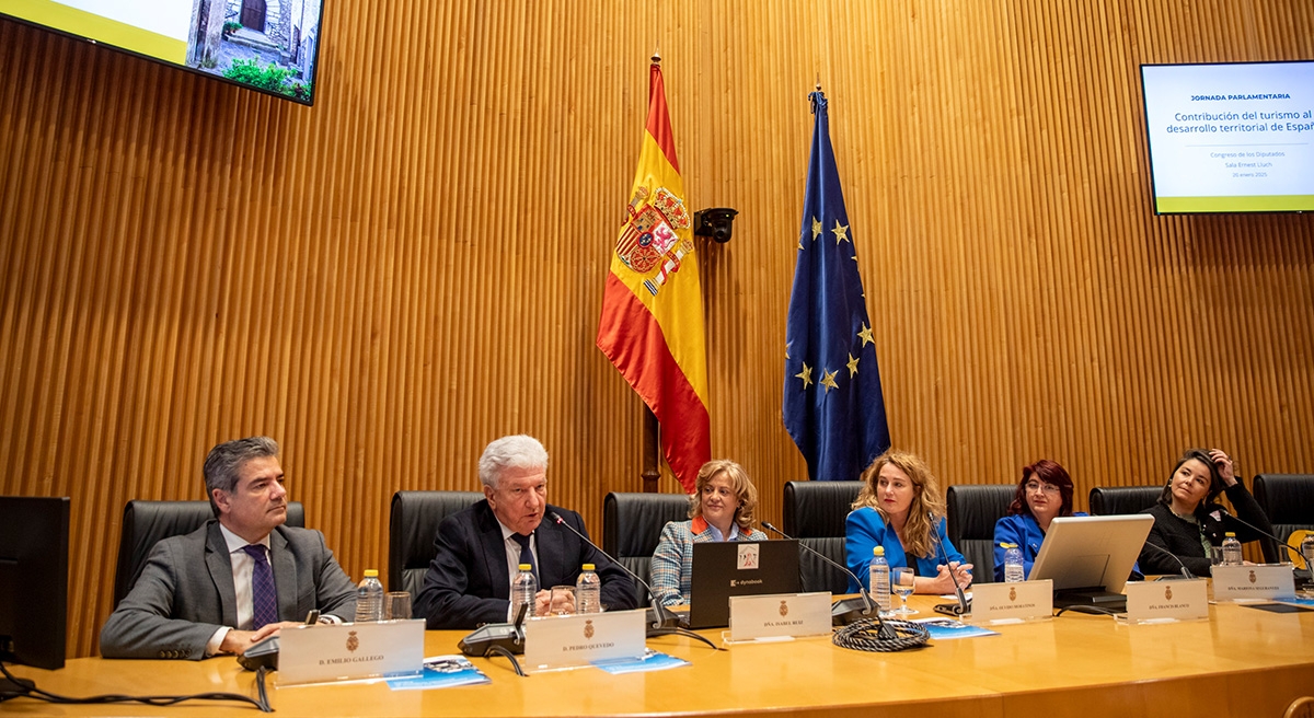 COMPETUR 2025 Sala Ernest LLuc COngreso de los Diputados