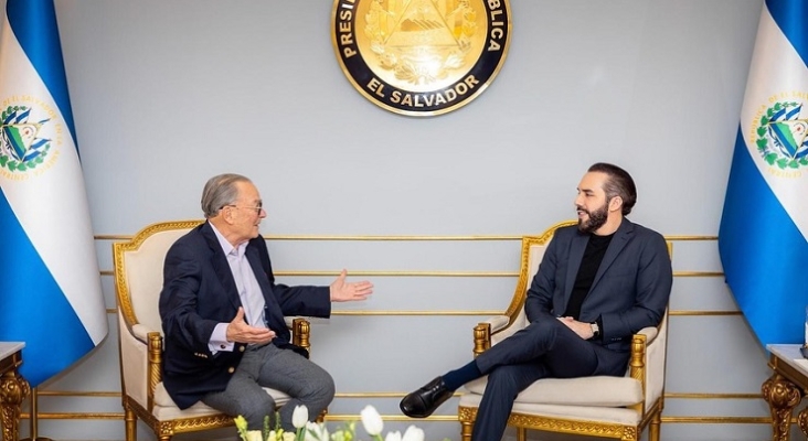 Frank Rainieri, presidente del Grupo Puntacana, y Nayib Bukele, presidente de El Salvador