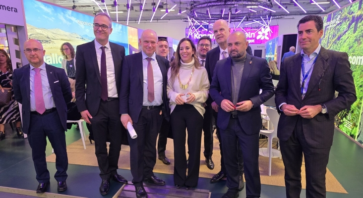 La delegación de Canarias junto al CEO de TUI Group, Sebastian Ebel