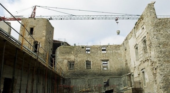 Euskadi Y Canarias Exigen La Cesion De Sus Paradores