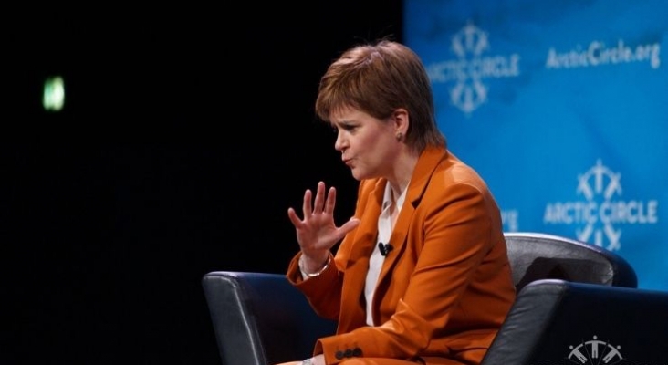 Nicola Sturgeon, primera ministra de Escocia. Foto de Wikimedia Commons (licencia CC) en ArcticCircle 2017. httpscreativecommons.orglicensesby2.0