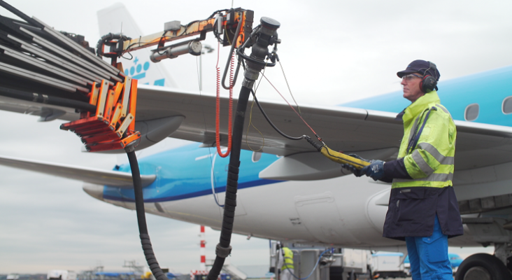 Respostaje de avión de KLM