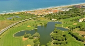 Vista de la urbanización Novo Sancti Petri desde el Iberostar Real Novo Sancti Petri Golf Club 