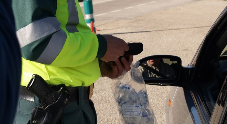 Detenidos tras disfrazarse de agentes de la Guardia Civil para estafar a turistas en el sur de Gran Canaria