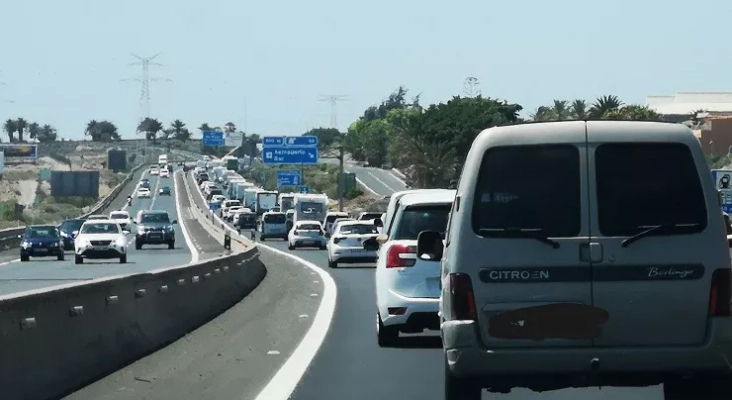 Atasco en la TF1 dirección sur. Foto: Plataforma Ciudadana 'Sí al Tren en Tenerife'