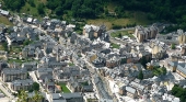 Vista aérea de Viella, en el Valle de Arán (Lleida) | Foto: Isidre Blanc (CC BY SA 4.0)