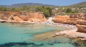 Sant Josep (Ibiza) rechaza la instalación de un chiringuito bajo un acantilado que se derrumbó en 2019 | Foto: Ibiza Spotlight