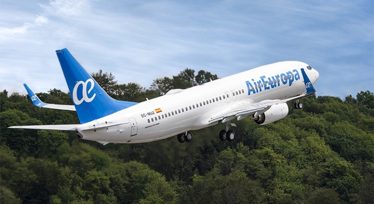 Air Europa pospone el pago de su deuda con el ICO | Avión Boeing 737 de Air Europa