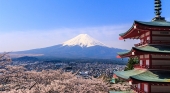 El famoso Monte Fuji ha sido uno de los reclamos turísticos de Japón que ha visto restringidas las visitas | Foto: Wikimedia Commons (CC BY 2.0)